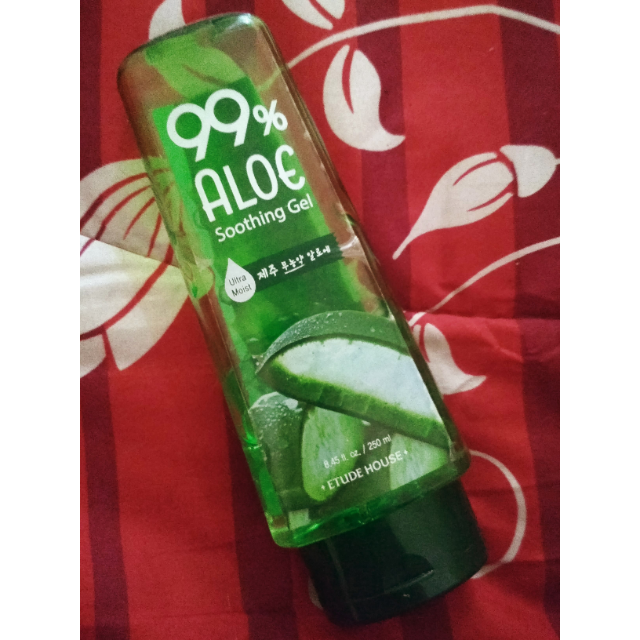 Etude House 99% Aloe Soothing Gel - Review SOCO by Sociolla