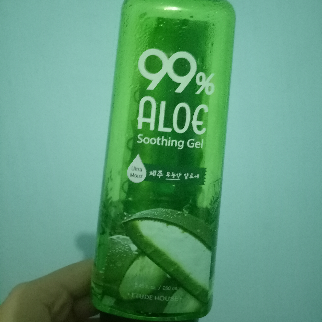 Etude House 99% Aloe Soothing Gel - Review SOCO by Sociolla