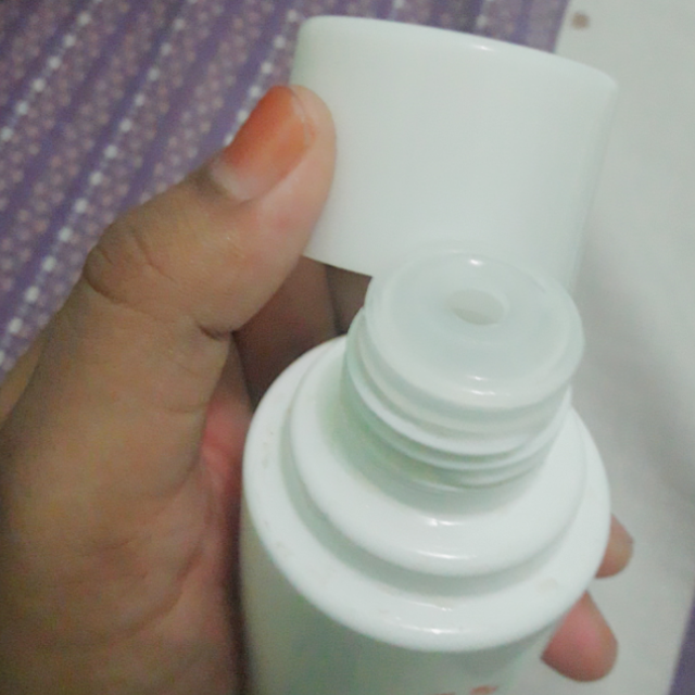 illuminare acne moisturizer